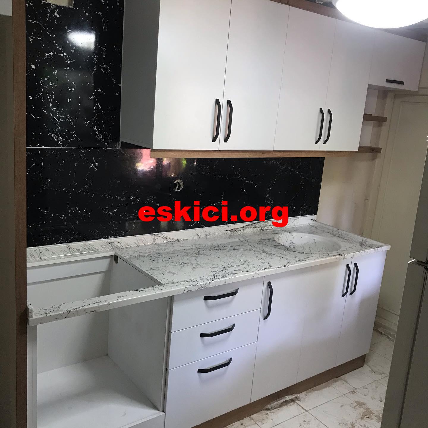 Ankastre ocak yeri hazır (kesilmiş) ikinci el mutfak mermeri