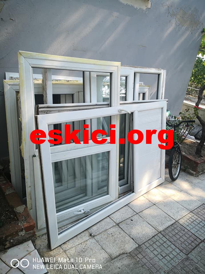 Kentsel dönüşümden çıkma pimapen pencere 120 TL