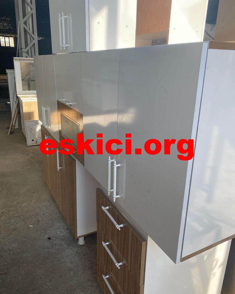 Çıkma 3 metre mutfak dolabı ve mermer 1680 TL