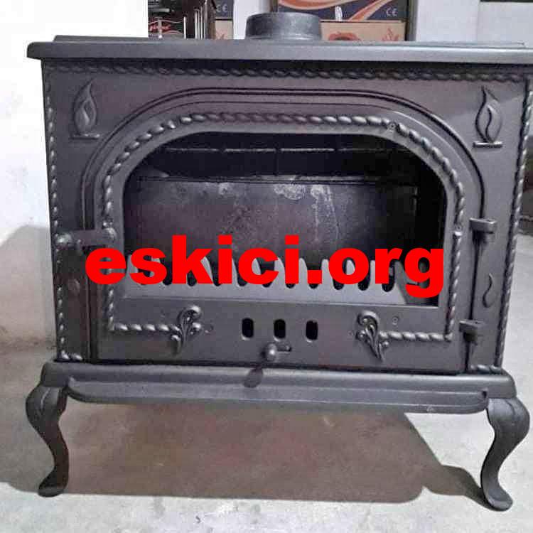 Çıkma temiz durumda depoda atıl duruyor ikinci el döküm şömine soba