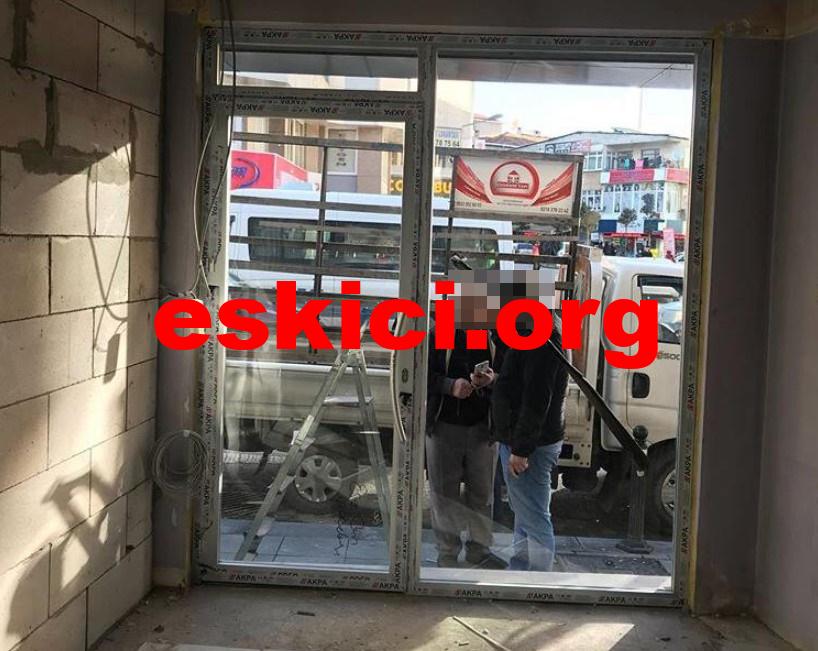 çıkma aluminyum doğrama kapı