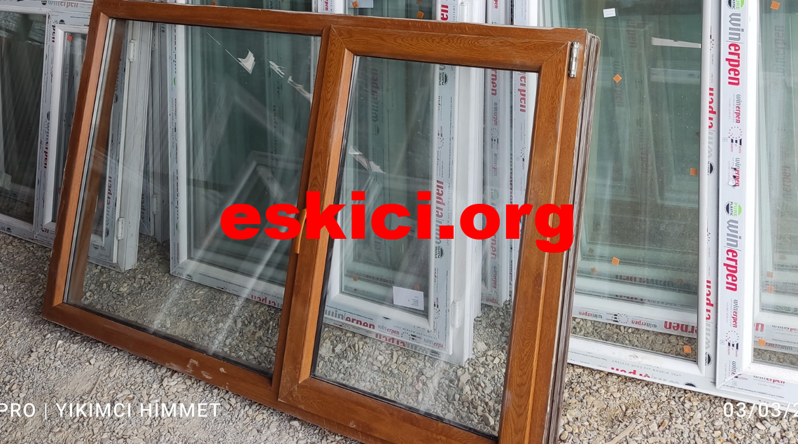 Çıkma iki kanatlı orta boy pencere 400 TL
