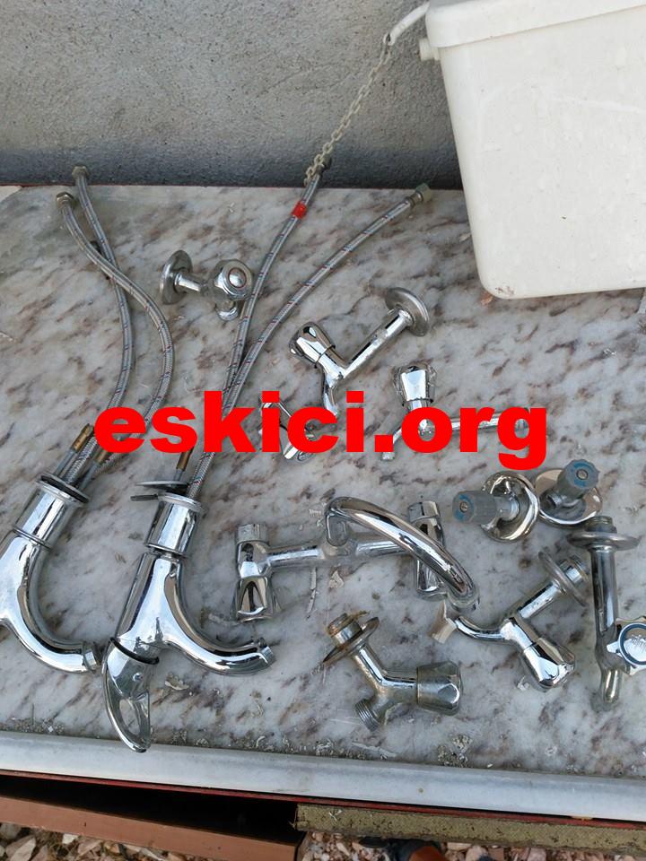 Temiz kullanılmış her çeşit çıkma batarya musluk