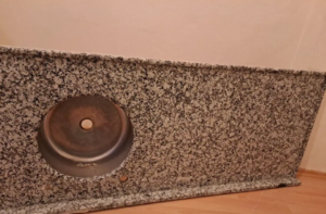 Mutfak mermeri yeni söküldü evyesi içinde sıfır gibi yeni