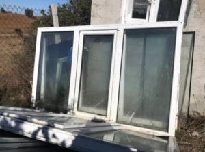 ikinci el fransız balkon kapısı ucuz tertemiz 21 Çıkma pencere Tahmini uzunlukları 200cm Uzunluk 148cm Yükseklik