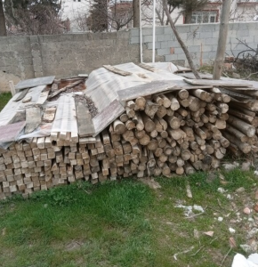 BOL MİKTARDA ÇIKMA İNŞAAT KERESTESİ UCUZ FİYAT 200 TL 4 ÇIKMA İNŞAAT KALIBI KERESTESİ